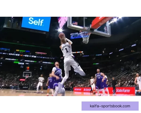 小伙子勇气可嘉埃奇库姆怒批裁判遭吹技术犯规